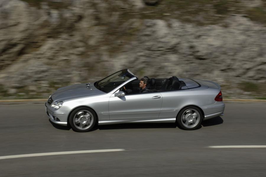  Mercedes-Benz CLK55 AMG Cabriolet 2004 года  (фото 7 из 35)